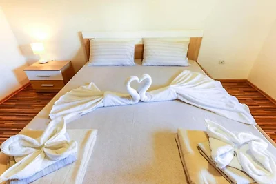 One Bedroom Apartment 2
