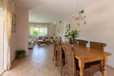 Prächtige Villa mit privatem Pool