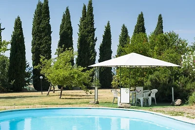 Villa in Chianacce met zwembad