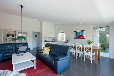 Moderne Villa am Ufer des Veere-Sees