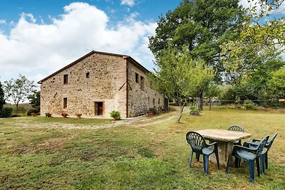 Moderne Villa in Radicofani mit Pool