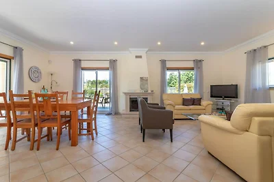 Luxusvilla mit privatem beheiztem Pool