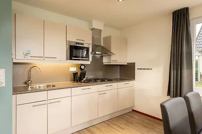Neu gestaltete Villa mit Infrarotsauna in ein...