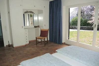 Ferienhaus in Brissago mit Schwimmbecken