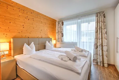 Ski-In/Ski-Out Brunner Apartment Top 2