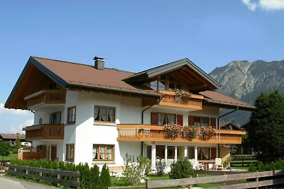 Alpenflair Ferienwohnung 240