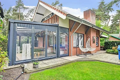 Ferienhaus mit einer überdachten Terrasse