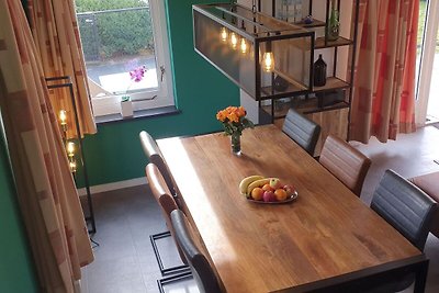 Schönes Ferienhaus mit Sauna und Whirlpool in...