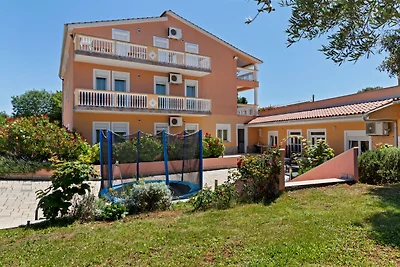 Casa mobile a Banjole vicino alla spiaggia