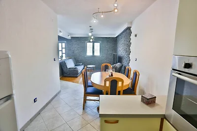 Apartment Lenka mit Garten