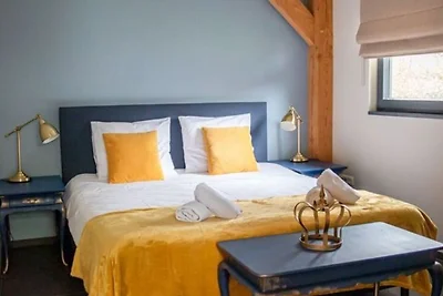 Moderno cottage immerso nella natura