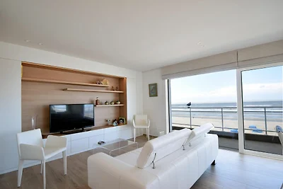Golfwohnung mit Balkon in Meeresnהhe