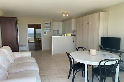 Appartamento a Nieuwpoort con la spiaggia