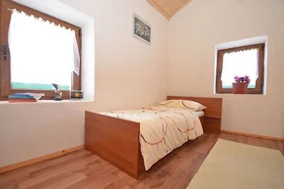 Ferienhaus in Starigrad mit Garten