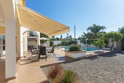 Villa Moderna a Costa de la Luz con Piscina