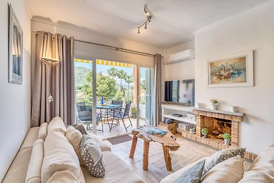 Apartment mit Berg- und Seeblick