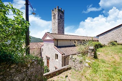 Bezauberndes Bauernhaus in Bagni di Lucca mit...