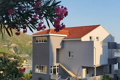 Studio mit Balkon und Meerblick