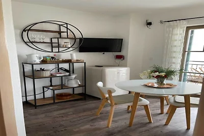 Apartment mit 1 Schlafzimmer und Balkon