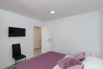 Holiday Home Monika - Two Bedroom Holiday Hom...