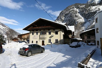 Ferienwohnung mit Terrasse in Längenfeld