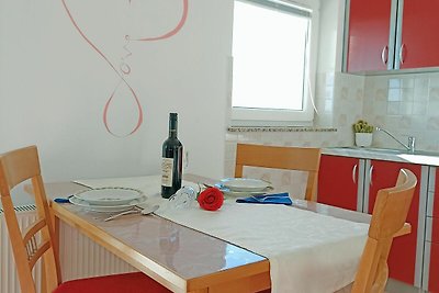 Ruim appartement in Senj met uitzicht op zee