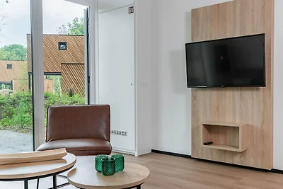 Moderne Lodge mit Geschirrspüler in einem Fer...