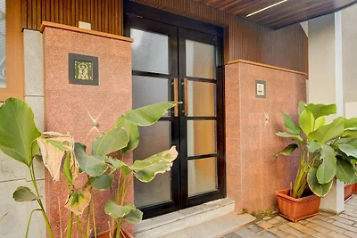 Collezione O Market Road Ernakulam
