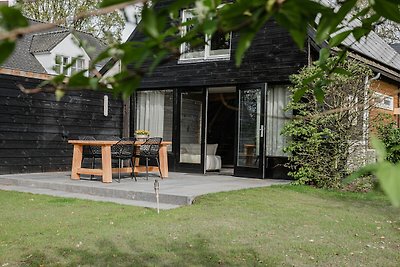 Angenehme Wohnung in Leende mit Terrasse