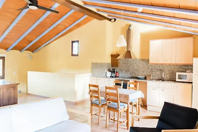 Appartement in La Garrotxa met uitzicht op he...