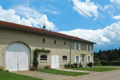 Landhaus in der Nähe des Sees von Madine