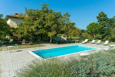 Villa in Vizinada mit Schwimmbecken