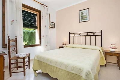 Incantevole villa a Esclanya con piscina
