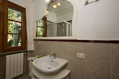 Ferienhaus in Sassetta mit Garten
