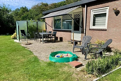 Sonniger Garten-Retreat-Bungalow