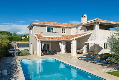 Villa in Visnjan mit Schwimmbecken