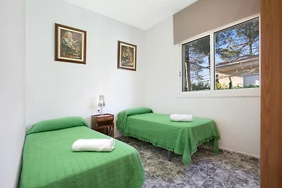 Villa mit privatem Pool in Strandnähe