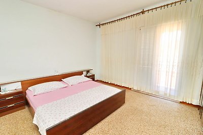 Apartments Peselj-Three Bedroom Apartment wit...