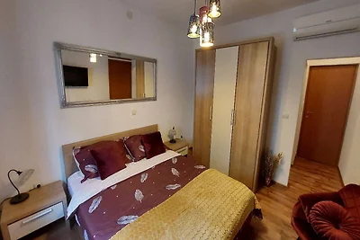 Rooms Argo - Red Double Room