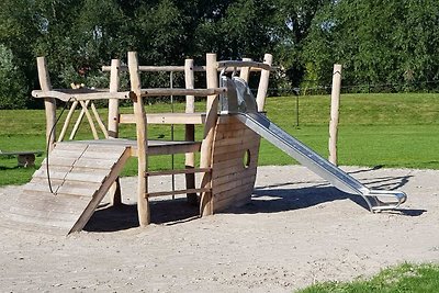 Schönes Chalet mit großem umzäunten Garten