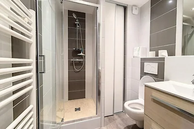 Renoviertes Apartment · Direkter Zugang zur S...