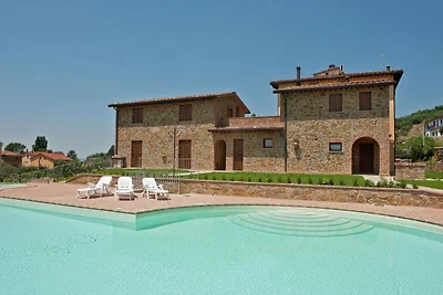 Splendida villa a Monte del Lago con vista su...