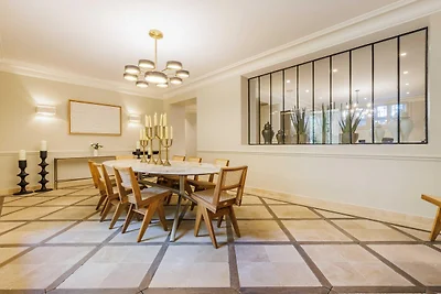 Luxe herenhuis met tuin in het hart van...