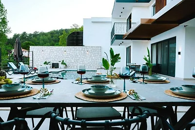 Villa in Kas mit Schwimmbecken