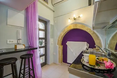 Appartamento a Kournas con terrazza