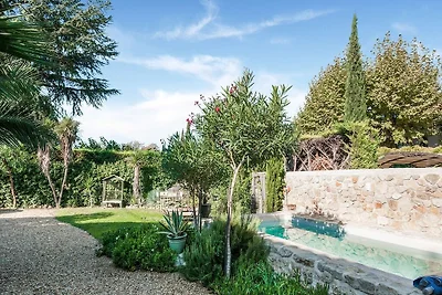 Charmantes Ferienhaus in Lorgues mit Pool