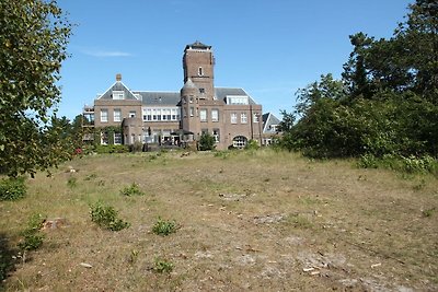 Familienwohnung auf großem Grundstück