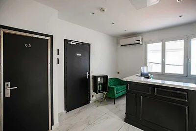 Deluxe-Schlafzimmer mit Balkon im Cannes...