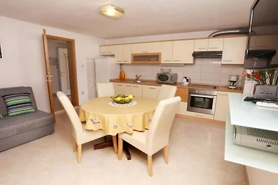 One-Bedroom Apartment With Terrace And Sea Vi...