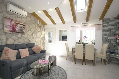 Stone House Blaca - Two Bedroom Stone House w...